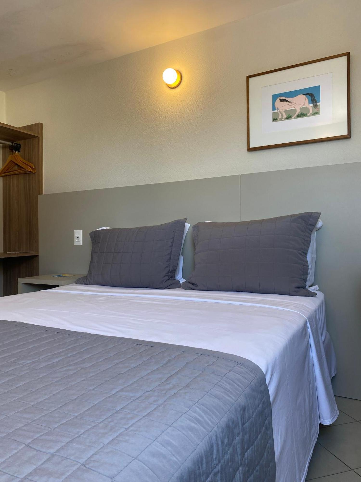 Malibu Plaza Hotel Лауру-ди-Фрейтас Экстерьер фото